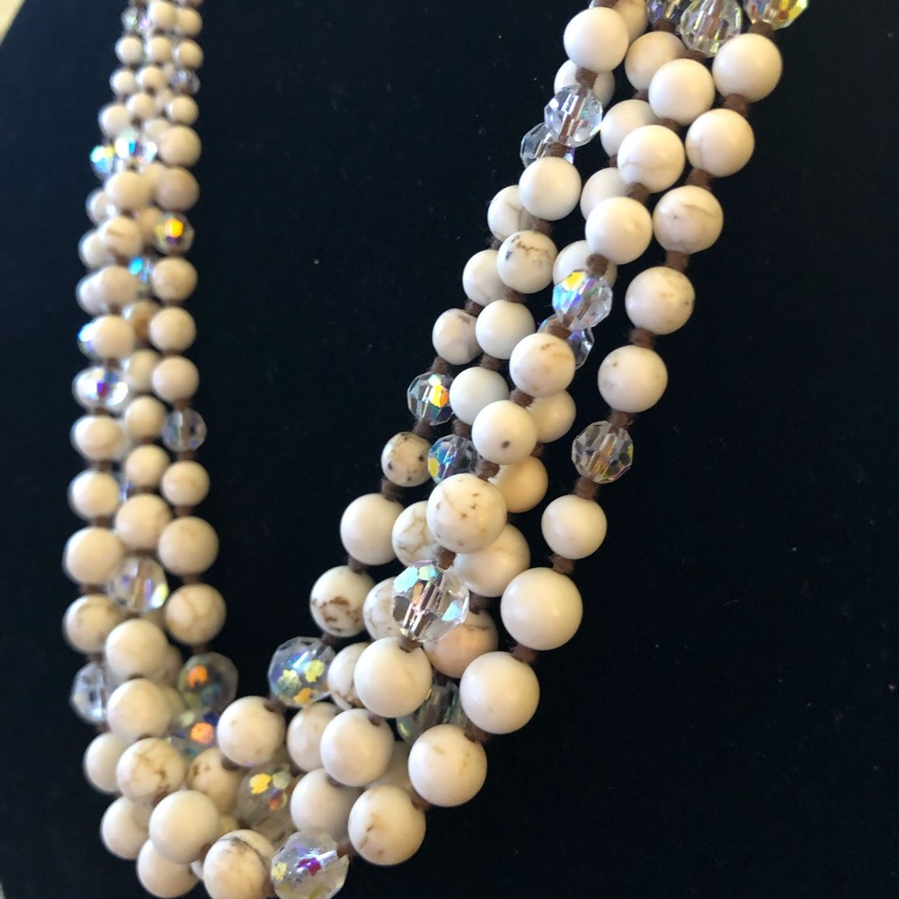 White beaded Necklace